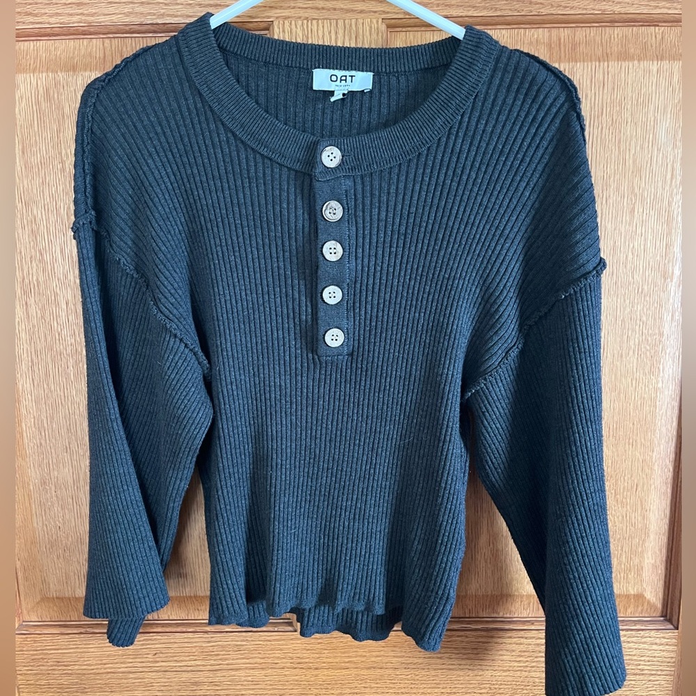 OAT gray Ribbed  3/4 wide sleeve Sweater